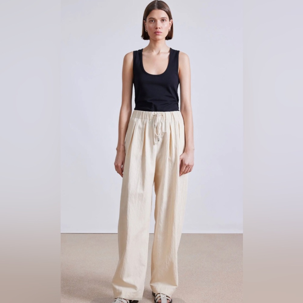 Apiece Apart drawstring linen blend pant, size L, new with tags.